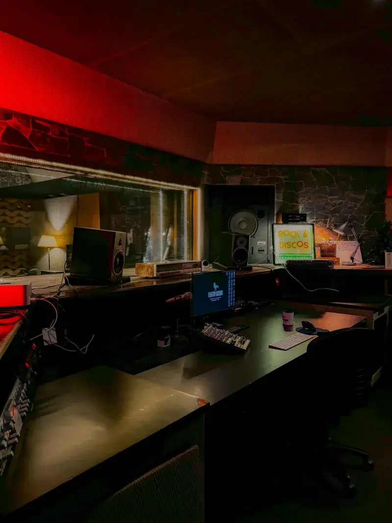 Fotografía del Estudio Phantom Records. 2026. Foto 1